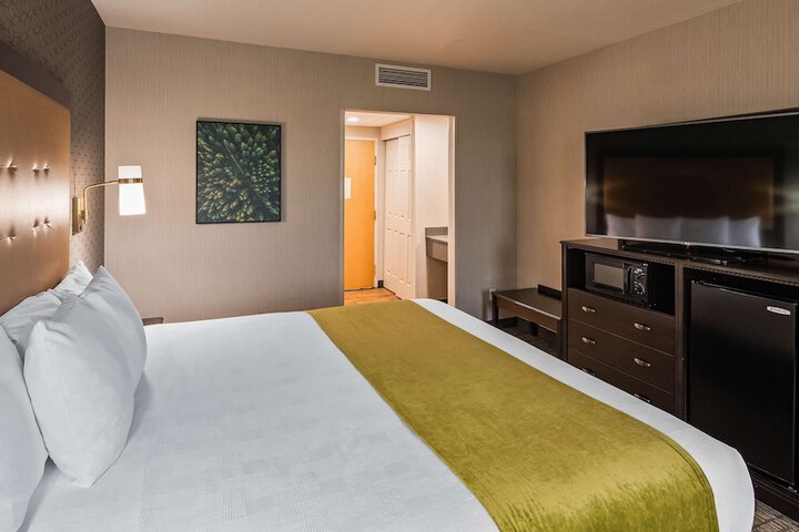 Room 20 of 35
