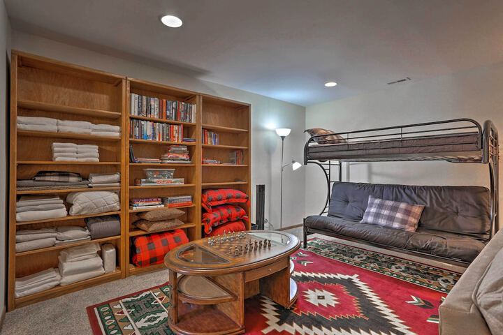 Vernon Township Condo Near Golfing + Skiing!