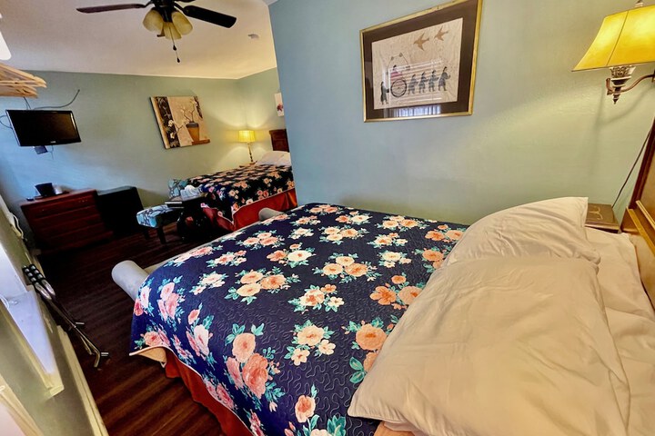 Room 21 of 100