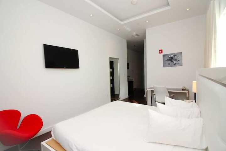 Room 38 of 71