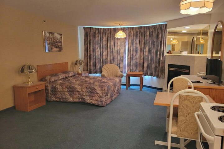 Room 25 of 48