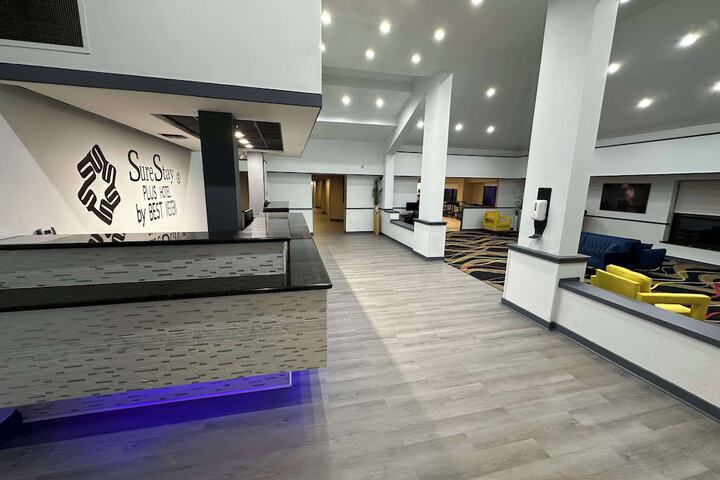 Hotel Interior 6 of 26