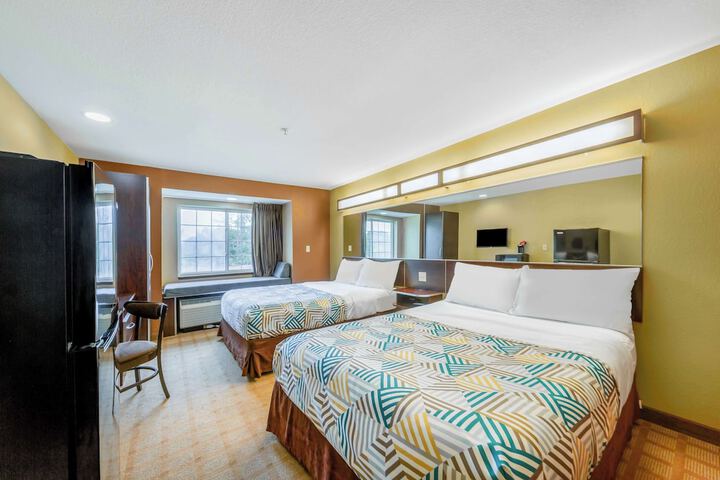 Room 16 of 34