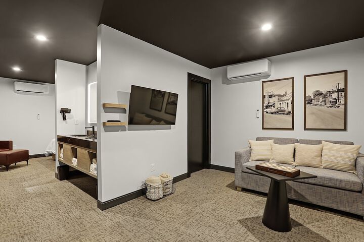 The Hermann Motel