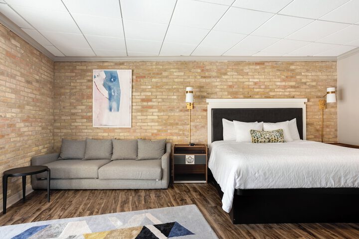 Room 66 of 250