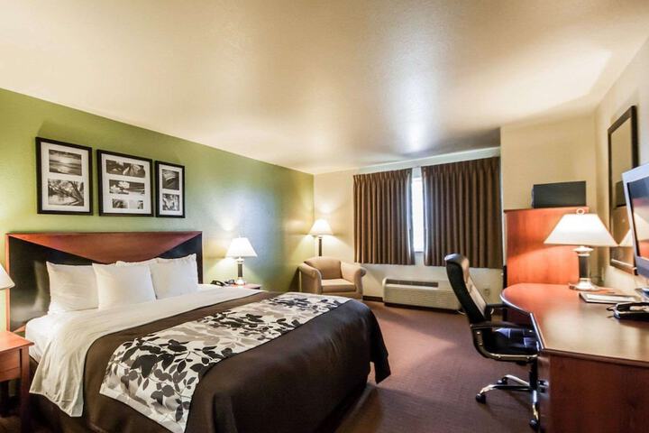 Sleep Inn & Suites Shamrock