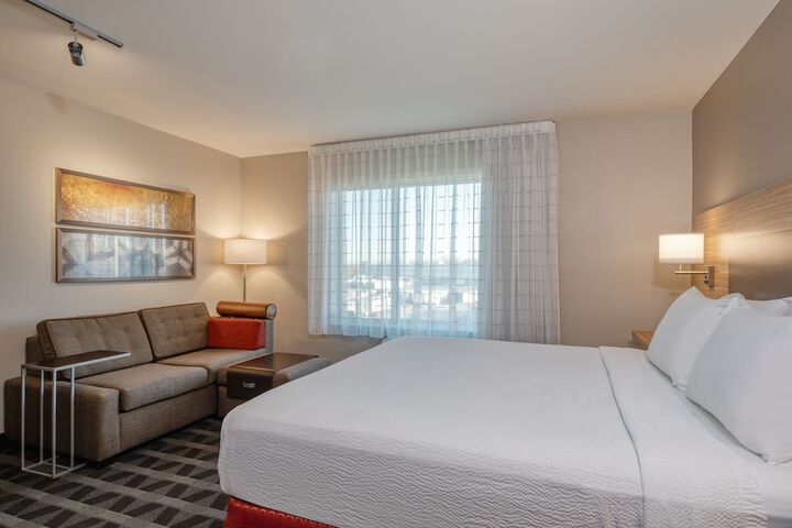 Room 46 of 61