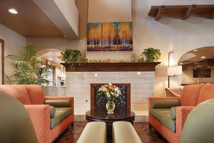 Best Western San Dimas Hotel & Suites