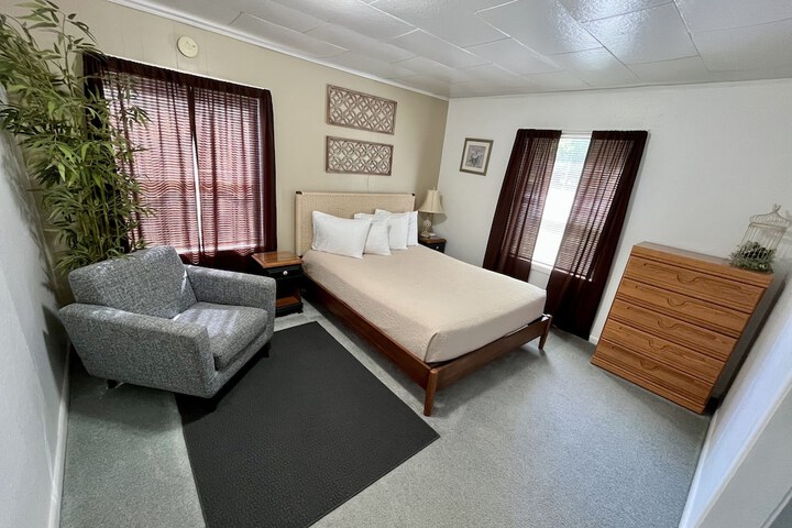 Cascade Motel