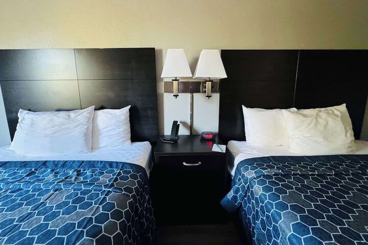 Room 13 of 25