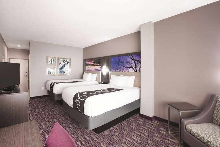 Room 20 of 33