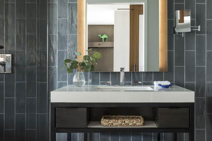 Kimpton Rowan Palm Springs Hotel by IHG
