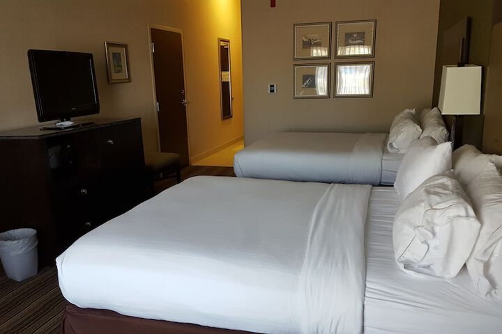 Room 42 of 61