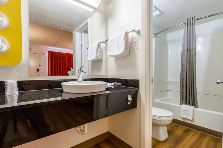 Room 20 of 25