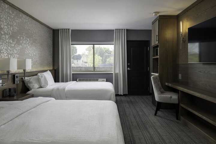 Room 34 of 52