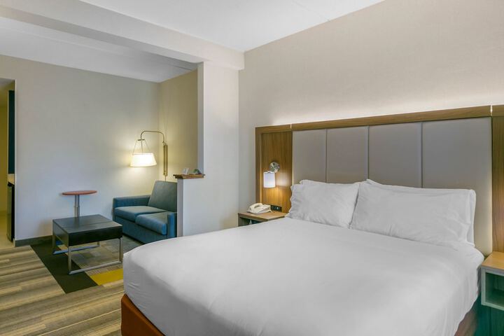 Holiday Inn Express Hotel & Stes Mt. Arlington Rockaway Area by IHG