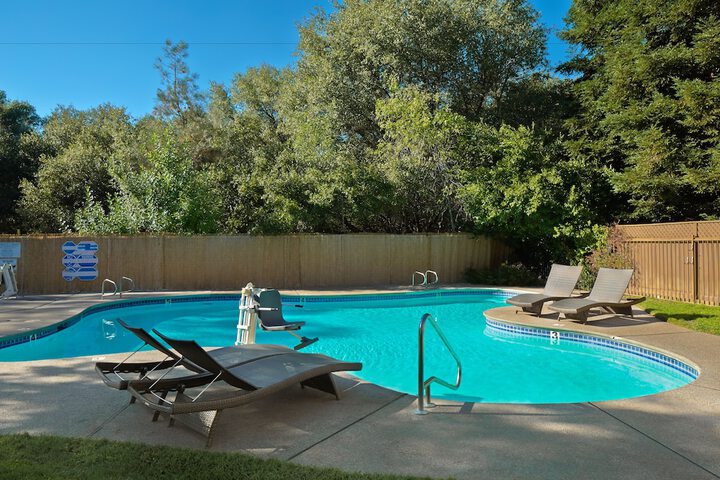 Pool 3 of 23