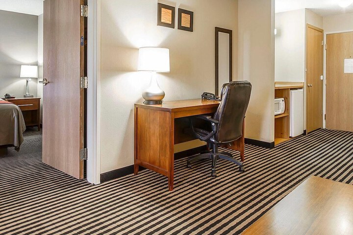 Comfort Inn Owatonna near Medical Center