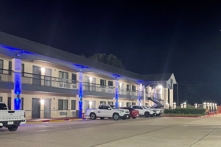 Days Inn by Wyndham Dickinson TX