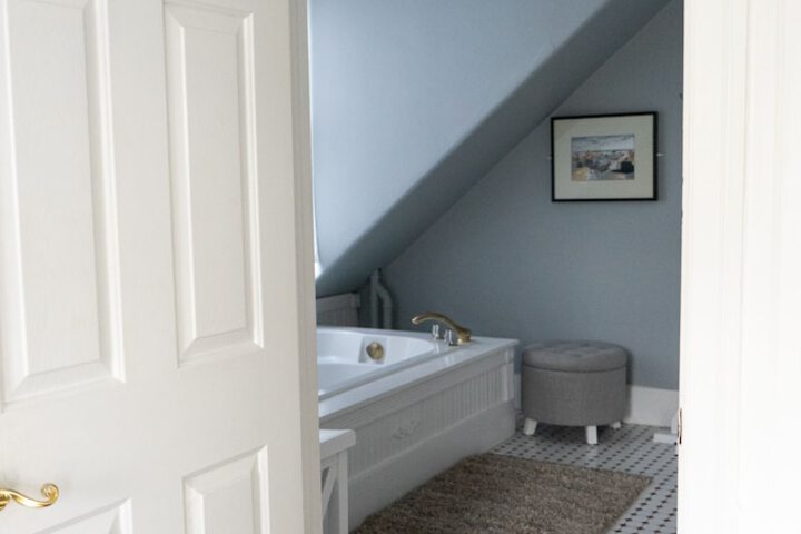 Room 15 of 75