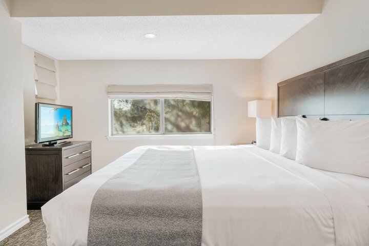 Room 44 of 59