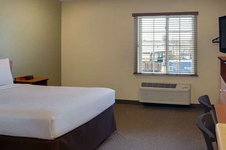 Room 12 of 13