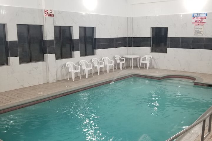 Pool 23 of 117