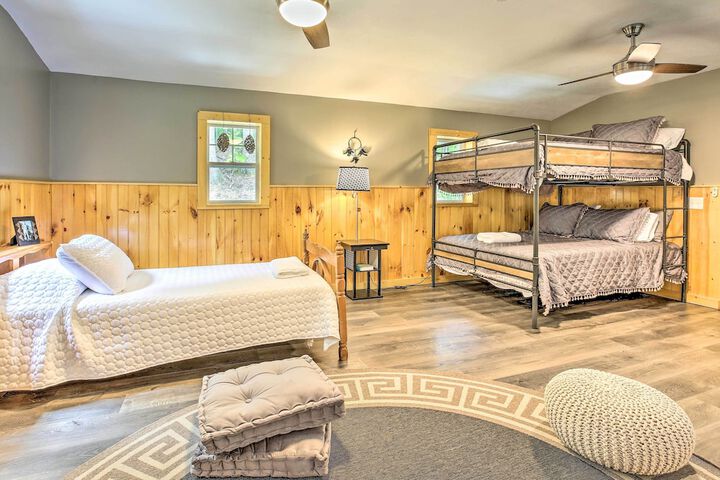 Hike & Zip-line: Red River Gorge Cabin w / Hot Tub!