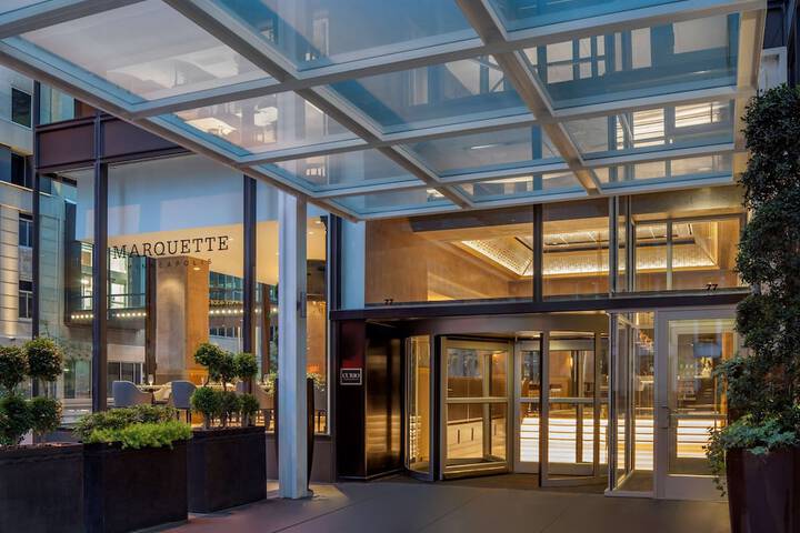 The Marquette Hotel Curio Collection by Hilton