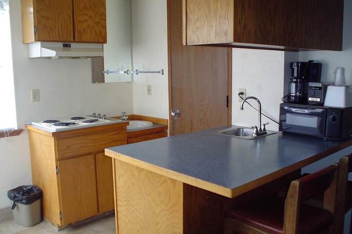 Room 8 of 11