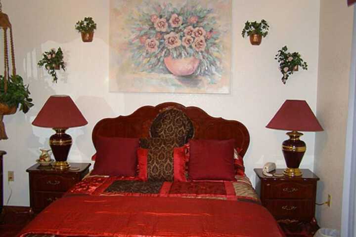 Room 13 of 22