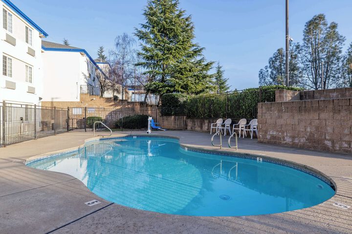 Motel 6 Auburn CA
