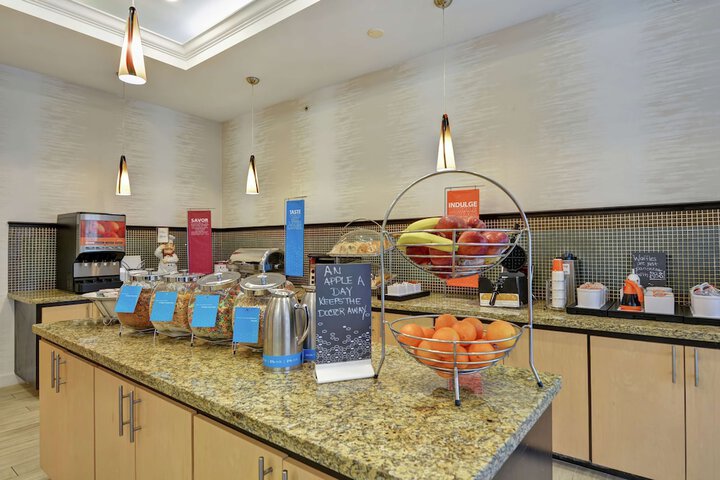 Breakfast/Coffee Service 40 of 47