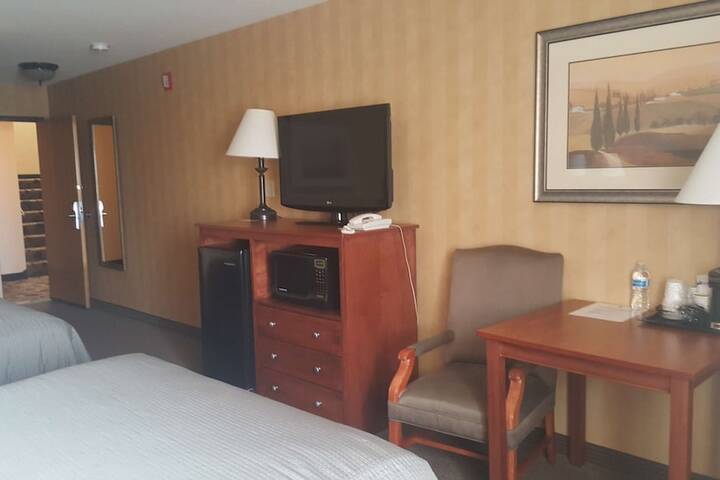 Room 27 of 48
