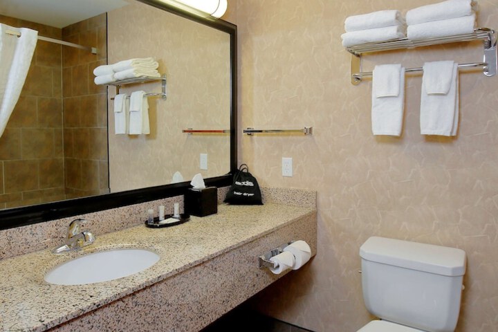Room 15 of 37