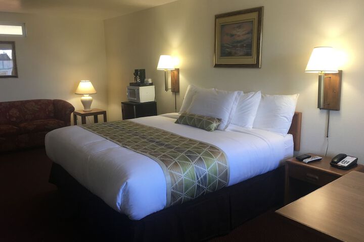 Room 36 of 42