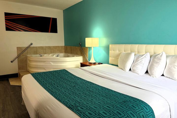 Howard Johnson by Wyndham Evansville East