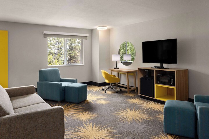 Days Inn by Wyndham Williams