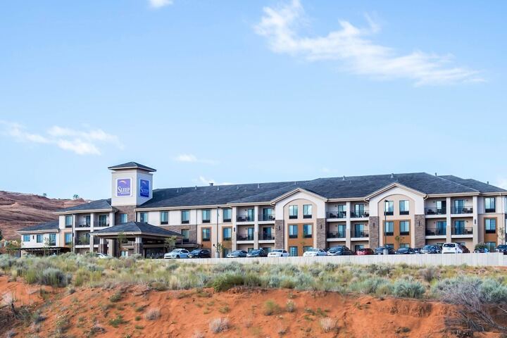 Hotel 3 of 61