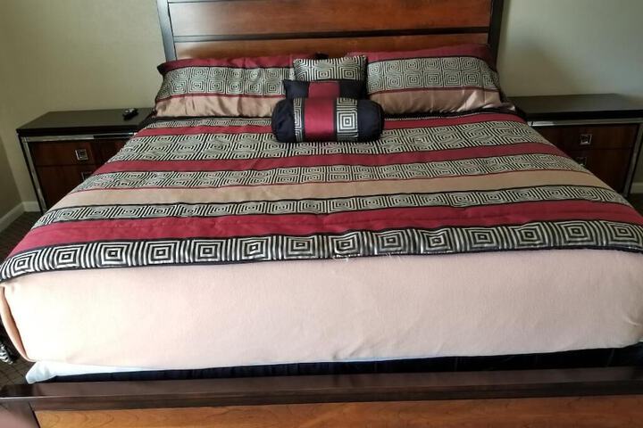 Room 14 of 18
