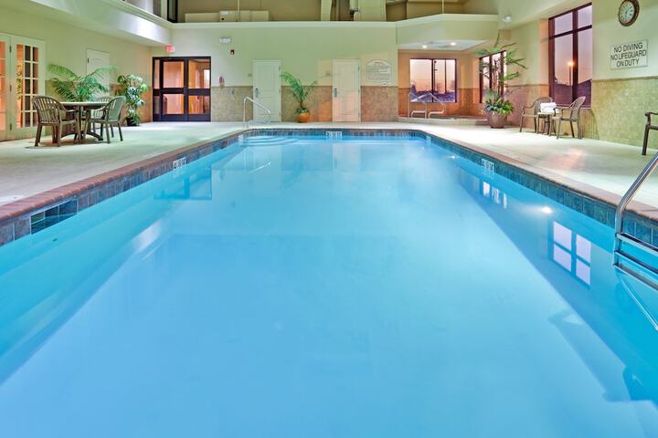 Pool 7 of 37