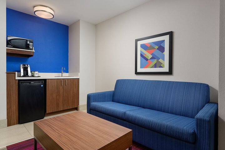 Holiday Inn Express Hotel & Suites Tullahoma by IHG