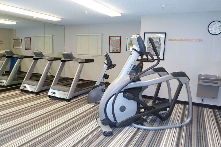 Sonesta Simply Suites Chicago Libertyville