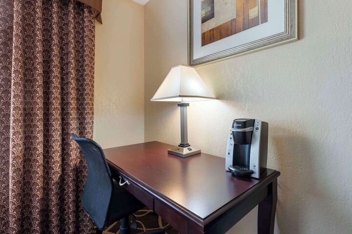Room 15 of 38