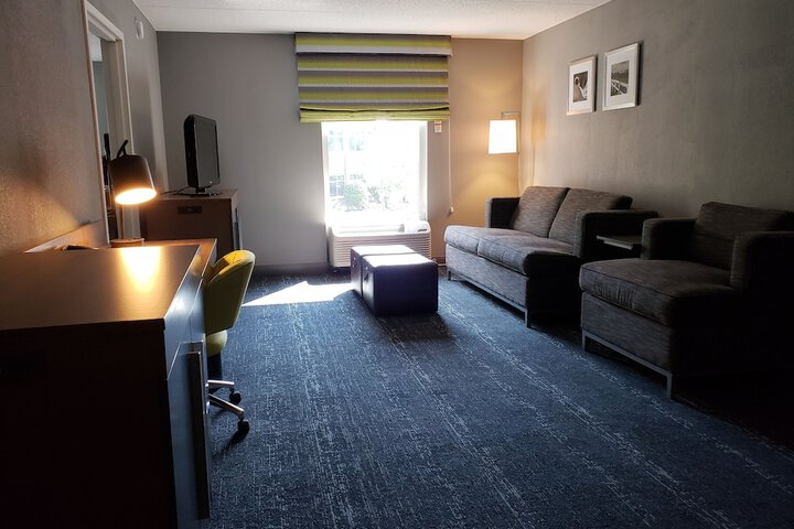 Room 73 of 169