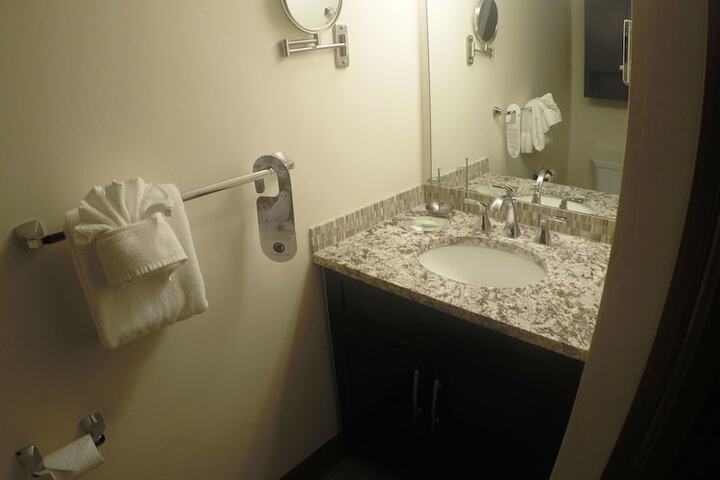 Room 15 of 52