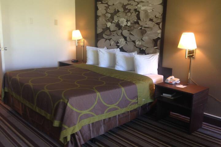Room 18 of 45