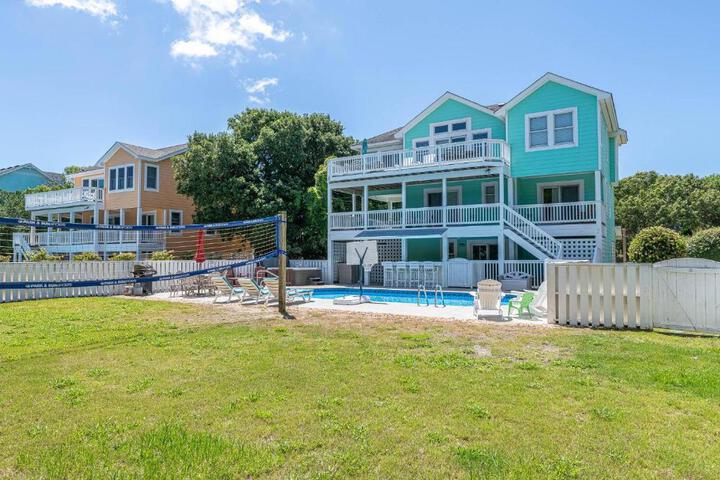 Family Tradition - Duck Landing Oceanside, 130 Yds to Beach, Pool, Hot Tub, Tiki Bar
