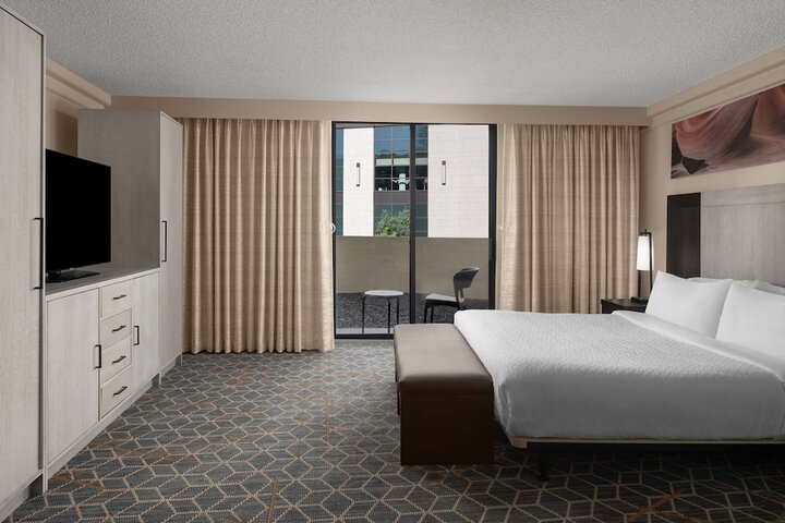 Room 36 of 43