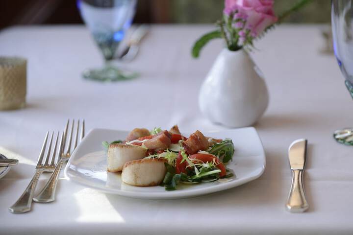 Dining 14 of 30